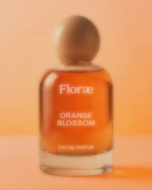Floræ – Beauty & Personal Care identity by ezgi, additional view 5 of 7